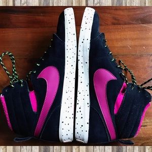 FINAL PRICE BEFORE DONATION Nike’s